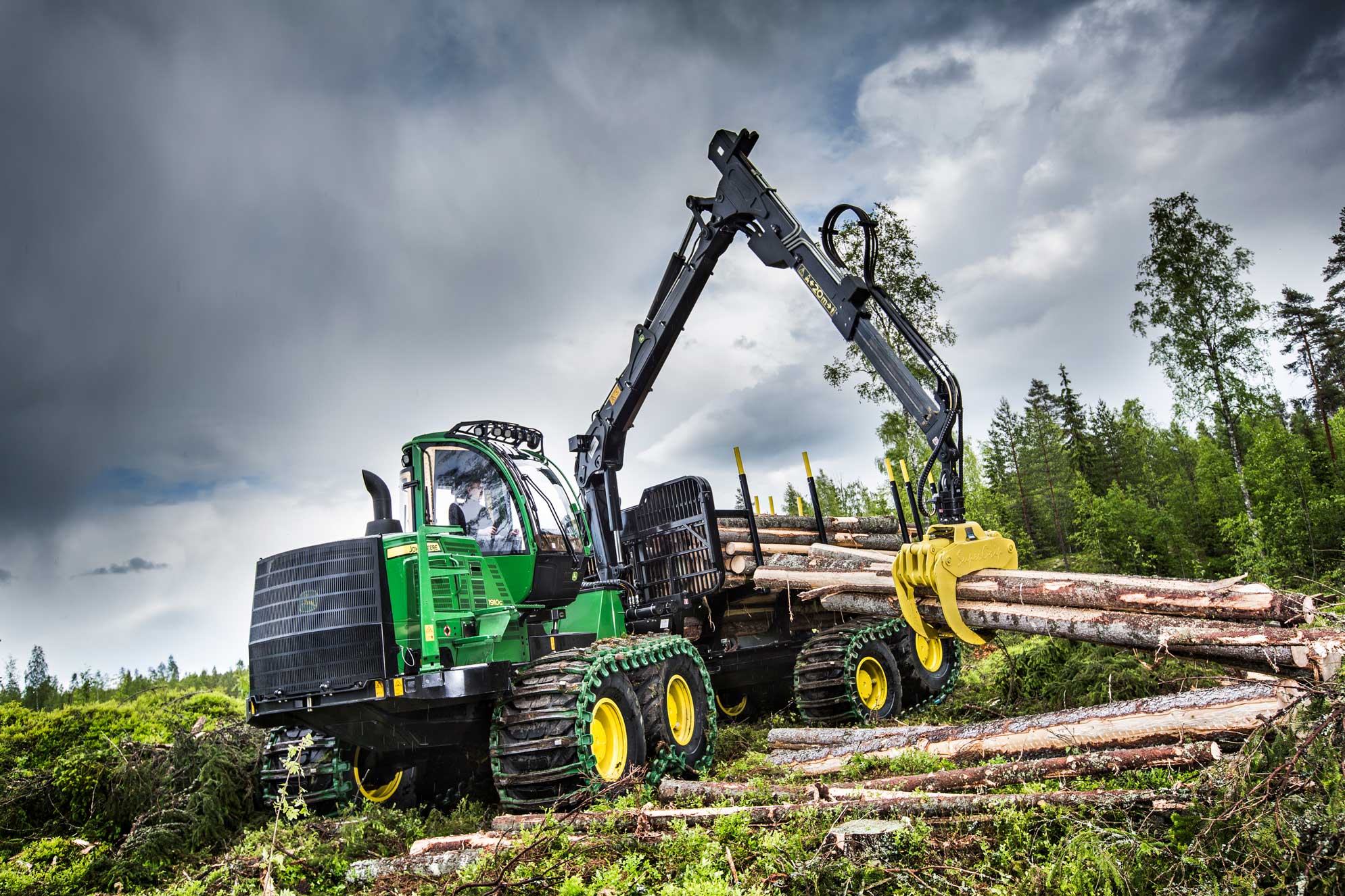 Mairhofer Forst – effiziente und waldschonende Holzernte mit moderner Technik und persönlicher Beratung für nachhaltige Waldbewirtschaftung.